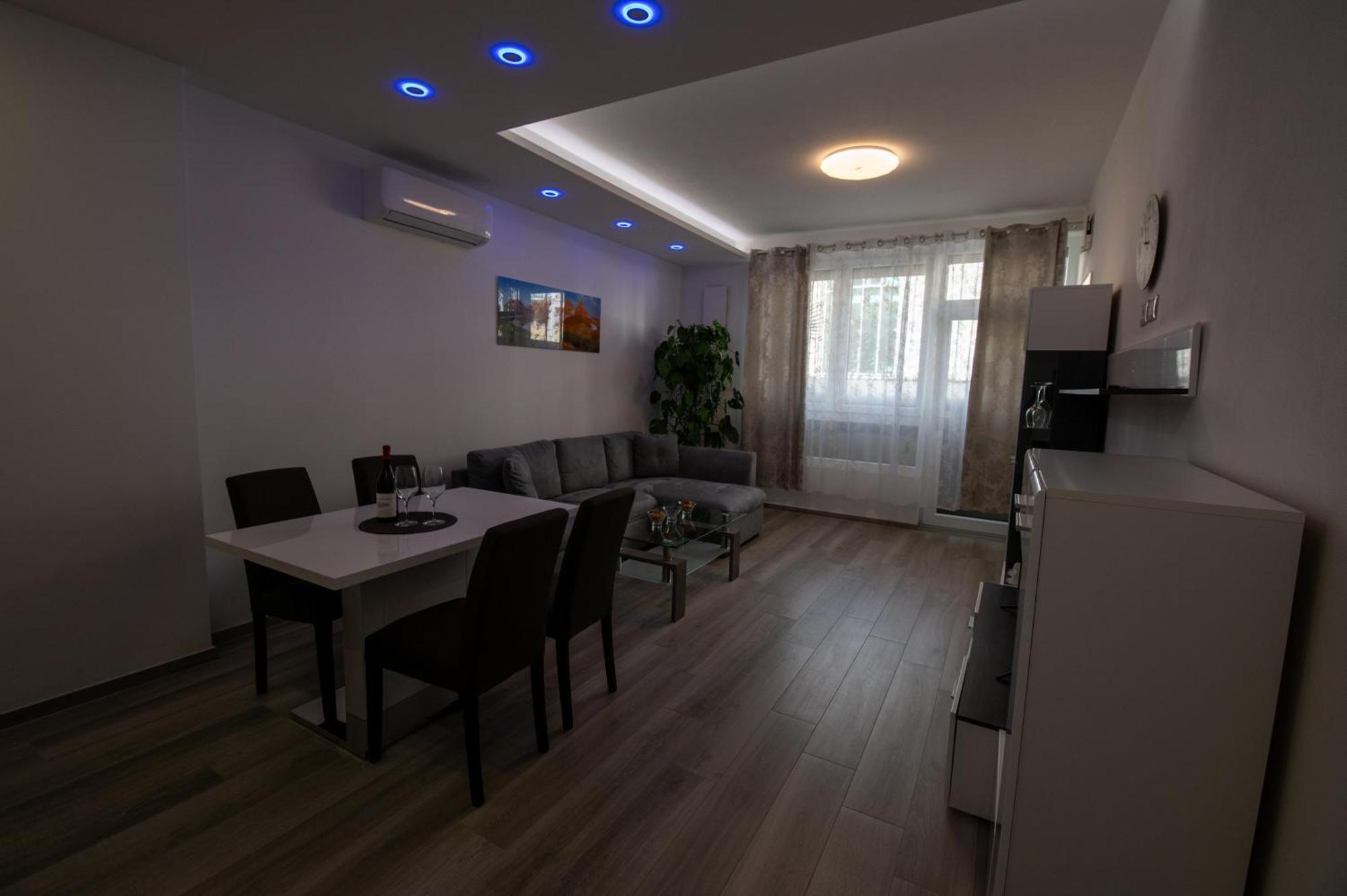 Imperial Deluxe Apartment